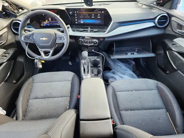 KL77LHEP5TC014826 2026 CHEVROLET TRAX - Image 8