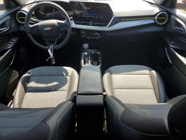 KL77LHEP5TC022473 2026 CHEVROLET TRAX - Image 8
