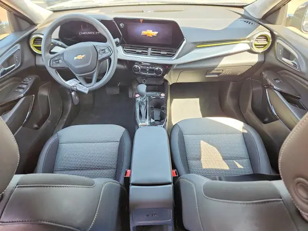 KL77LHEP5TC080308 2026 CHEVROLET TRAX - Image 8