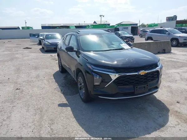 KL77LHEP5TC143326 2026 CHEVROLET TRAX - Image 1