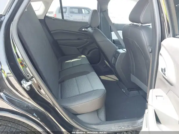 KL77LHEP5TC143326 2026 CHEVROLET TRAX - Image 8