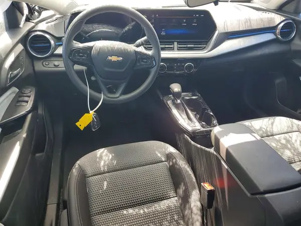 KL77LHEP5TC152754 2026 CHEVROLET TRAX - Image 8
