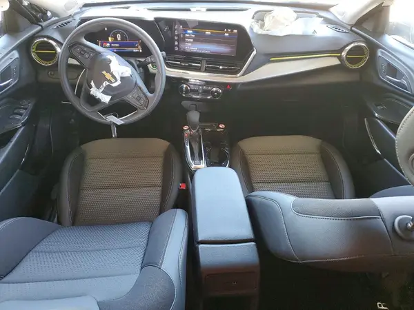 KL77LHEP5TC217473 2026 CHEVROLET TRAX - Image 8
