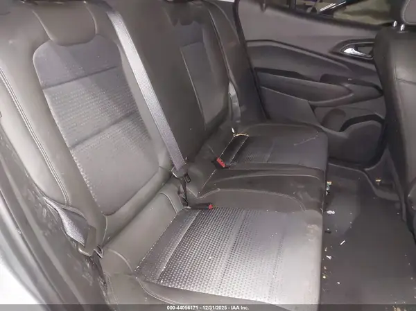 KL77LHEP6SC011805 2025 CHEVROLET TRAX - Image 8