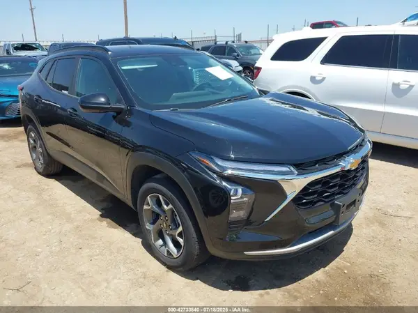 KL77LHEP6SC034484 2025 CHEVROLET TRAX - Image 1