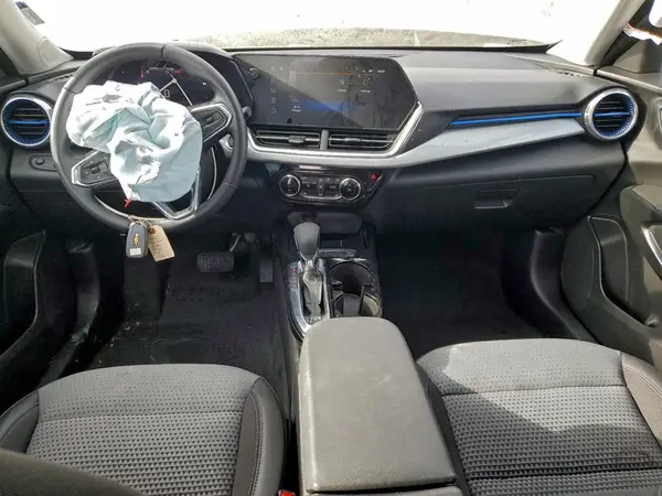 KL77LHEP6SC042990 2025 CHEVROLET TRAX - Image 8