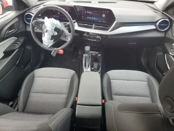 KL77LHEP6SC058140 2025 CHEVROLET TRAX - Image 8