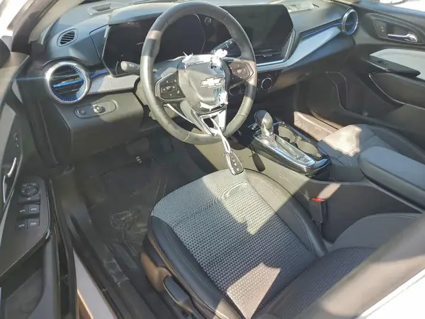 KL77LHEP6SC071504 2025 CHEVROLET TRAX - Image 8