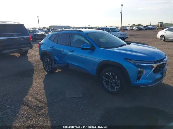 KL77LHEP6SC072684 2025 CHEVROLET TRAX - Image 1