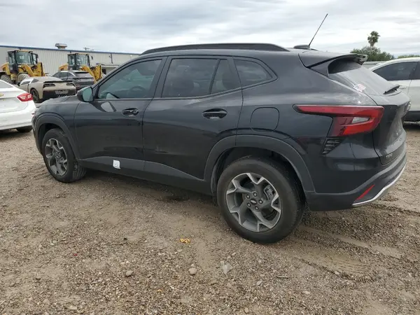 KL77LHEP6SC072782 2025 CHEVROLET TRAX - Image 2