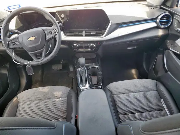 KL77LHEP6SC075648 2025 CHEVROLET TRAX - Image 8