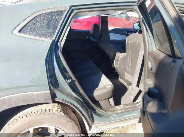 KL77LHEP6SC086441 2025 CHEVROLET TRAX - Image 8