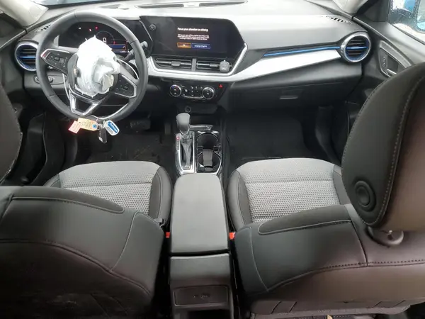 KL77LHEP6SC086701 2025 CHEVROLET TRAX - Image 8