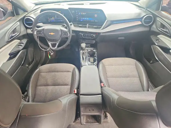 KL77LHEP6SC098251 2025 CHEVROLET TRAX - Image 8