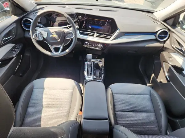 KL77LHEP6SC115811 2025 CHEVROLET TRAX - Image 8