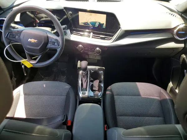 KL77LHEP6SC141552 2025 CHEVROLET TRAX - Image 8