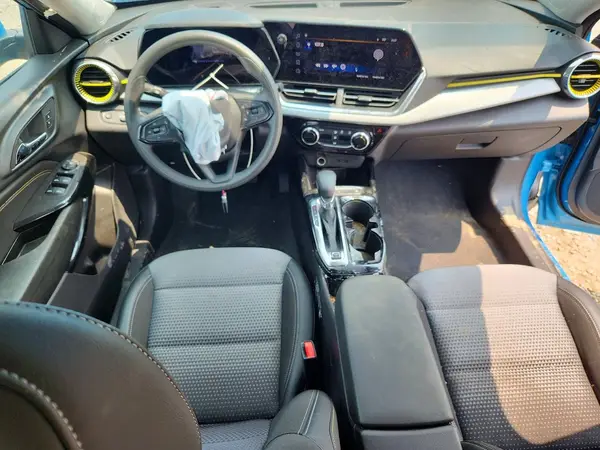 KL77LHEP6SC143835 2025 CHEVROLET TRAX - Image 8