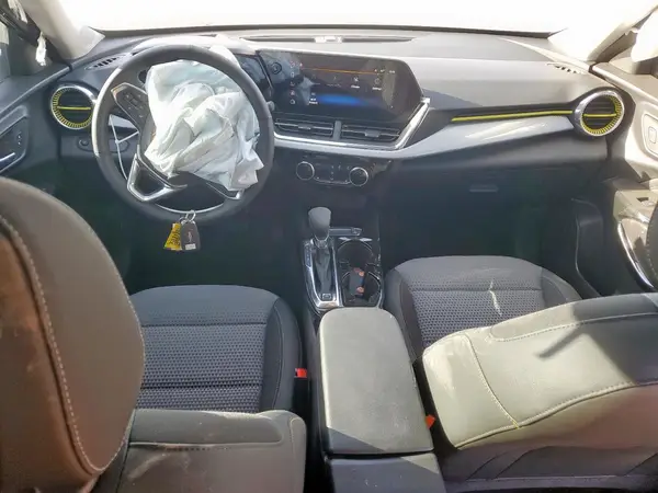 KL77LHEP6SC157850 2025 CHEVROLET TRAX - Image 8
