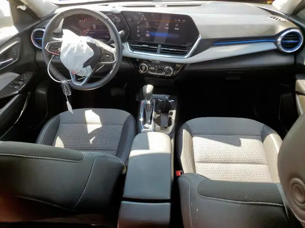 KL77LHEP6SC158125 2025 CHEVROLET TRAX - Image 8