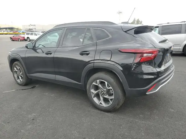 KL77LHEP6SC160571 2025 CHEVROLET TRAX - Image 2