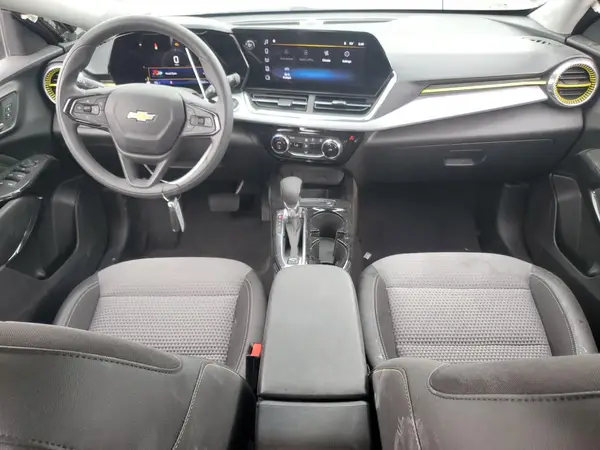 KL77LHEP6SC160571 2025 CHEVROLET TRAX - Image 8