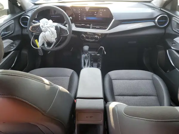 KL77LHEP6SC163857 2025 CHEVROLET TRAX - Image 8