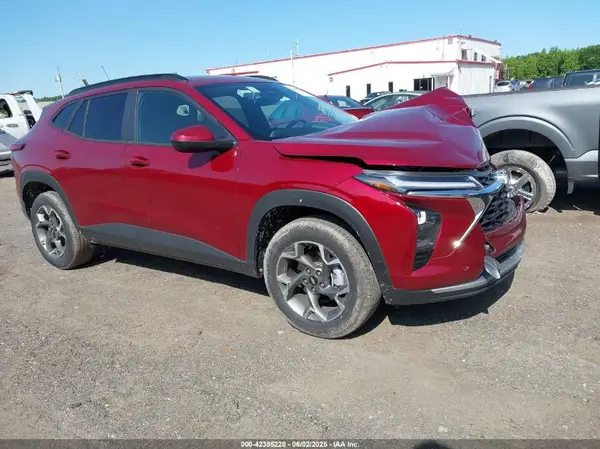 KL77LHEP6SC173577 2025 CHEVROLET TRAX - Image 1