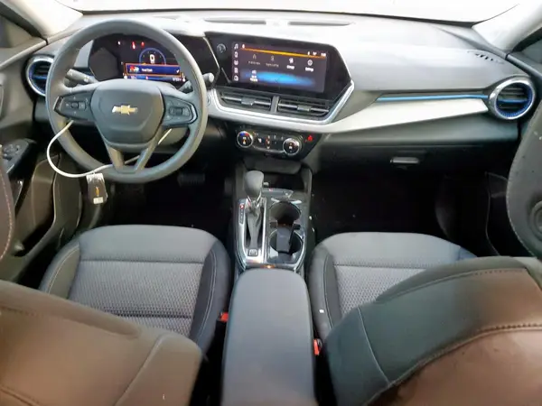 KL77LHEP6SC181792 2025 CHEVROLET TRAX - Image 8