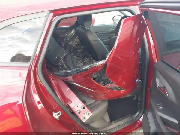 KL77LHEP6SC190248 2025 CHEVROLET TRAX - Image 8