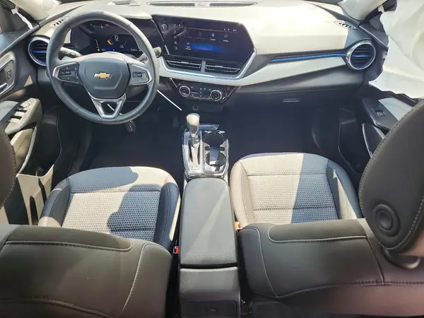 KL77LHEP6SC207064 2025 CHEVROLET TRAX - Image 8