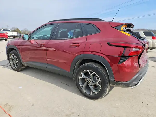 KL77LHEP6SC212863 2025 CHEVROLET TRAX - Image 2