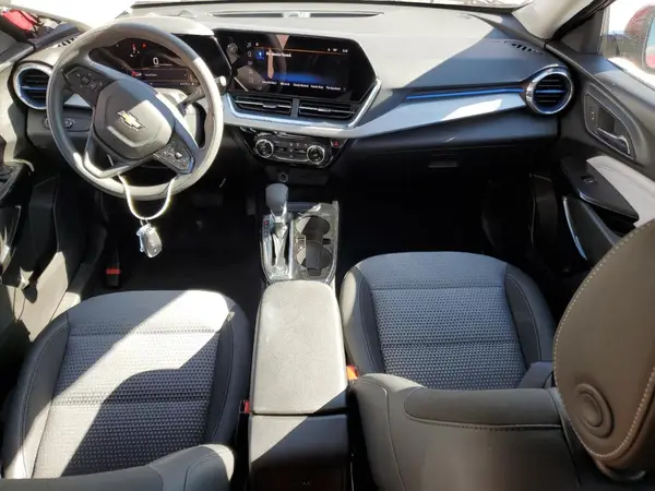 KL77LHEP6SC214127 2025 CHEVROLET TRAX - Image 8