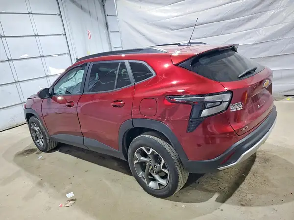 KL77LHEP6SC217660 2025 CHEVROLET TRAX - Image 2