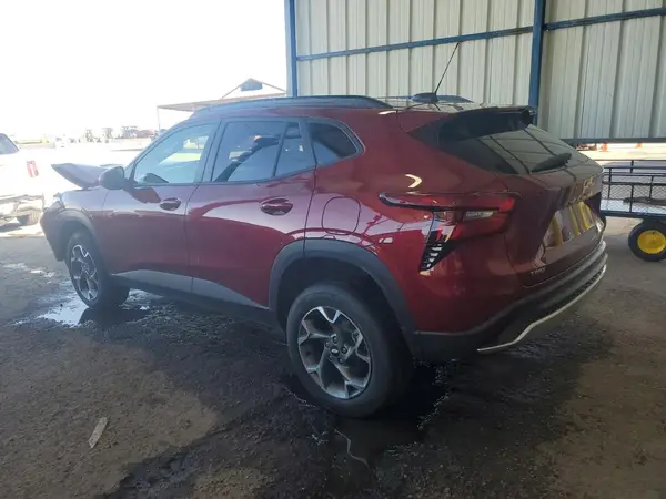 KL77LHEP6SC224544 2025 CHEVROLET TRAX - Image 2