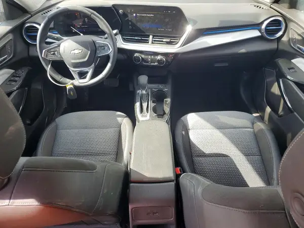 KL77LHEP6SC225208 2025 CHEVROLET TRAX - Image 8