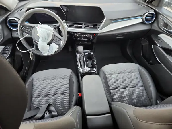 KL77LHEP6SC229985 2025 CHEVROLET TRAX - Image 8