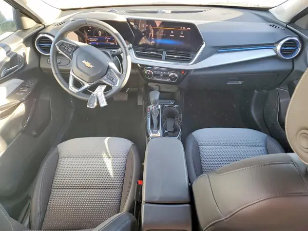 KL77LHEP6SC239397 2025 CHEVROLET TRAX - Image 8