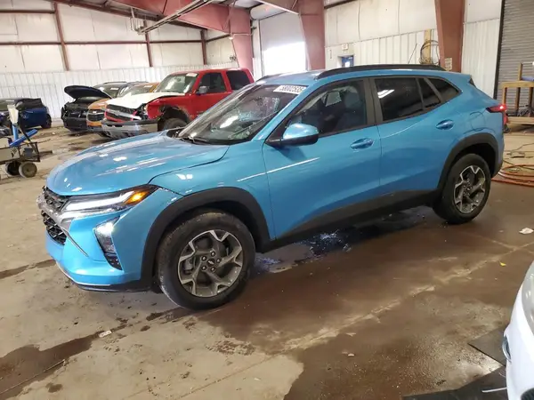 KL77LHEP6SC244745 2025 CHEVROLET TRAX - Image 1