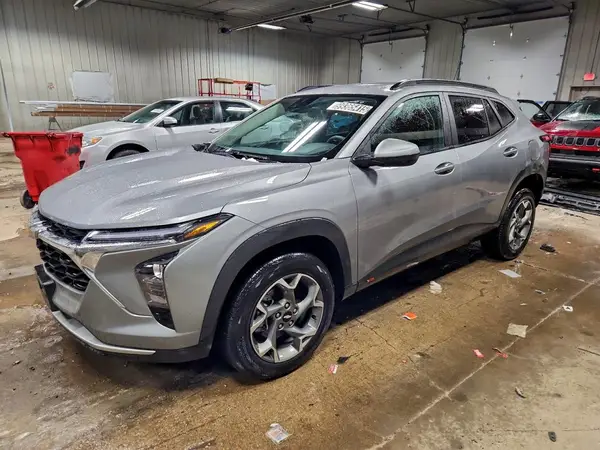 KL77LHEP6SC267796 2025 CHEVROLET TRAX - Image 1