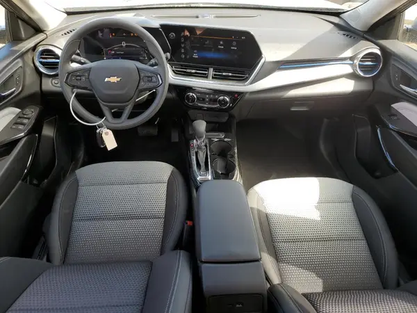 KL77LHEP6SC312655 2025 CHEVROLET TRAX - Image 8