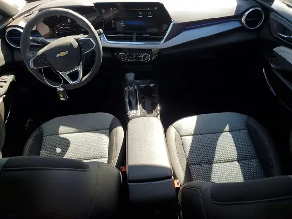 KL77LHEP6SC314292 2025 CHEVROLET TRAX - Image 8