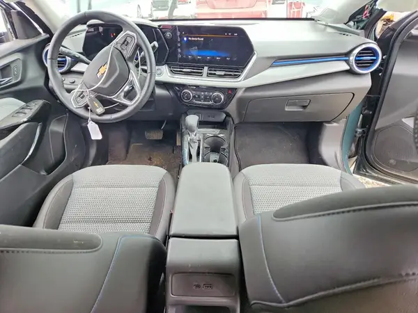 KL77LHEP6SC317788 2025 CHEVROLET TRAX - Image 8