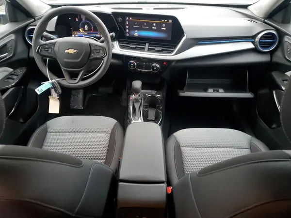 KL77LHEP6SC318973 2025 CHEVROLET TRAX - Image 8