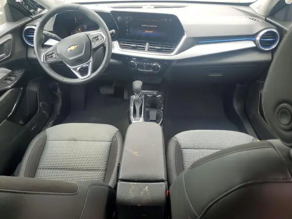 KL77LHEP6SC326460 2025 CHEVROLET TRAX - Image 8