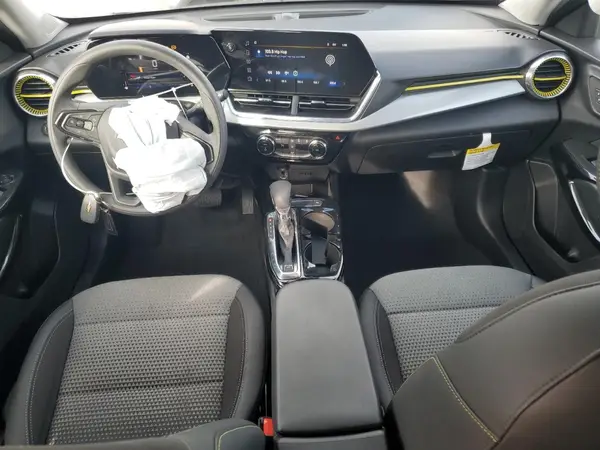 KL77LHEP6SC343405 2025 CHEVROLET TRAX - Image 8