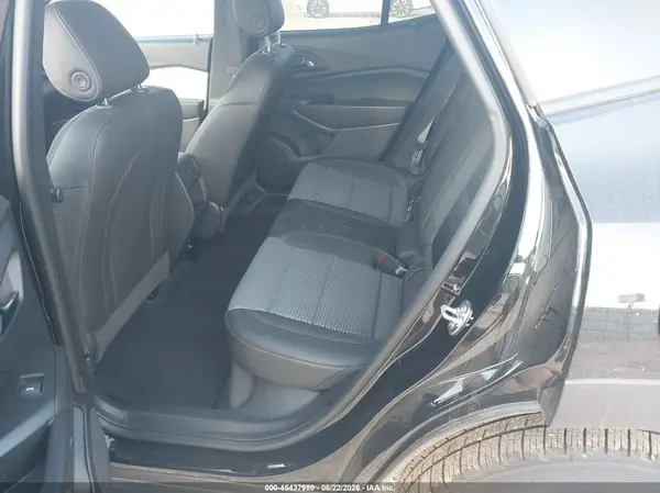 KL77LHEP6TC026175 2026 CHEVROLET TRAX - Image 8