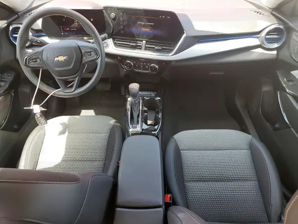 KL77LHEP6TC039735 2026 CHEVROLET TRAX - Image 8