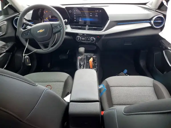 KL77LHEP6TC042893 2026 CHEVROLET TRAX - Image 8