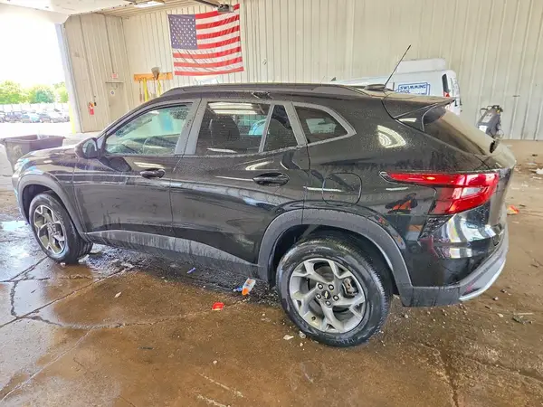 KL77LHEP6TC094086 2026 CHEVROLET TRAX - Image 2