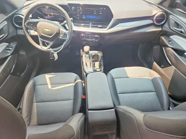 KL77LHEP6TC137163 2026 CHEVROLET TRAX - Image 8